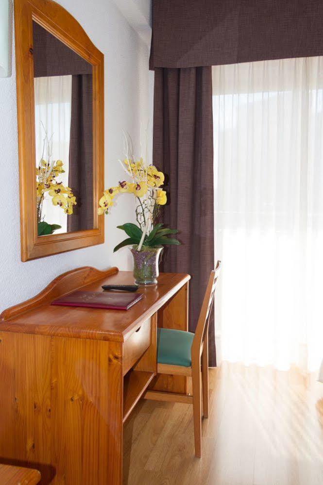 Hotel Caballo De Oro Benidorm Luaran gambar